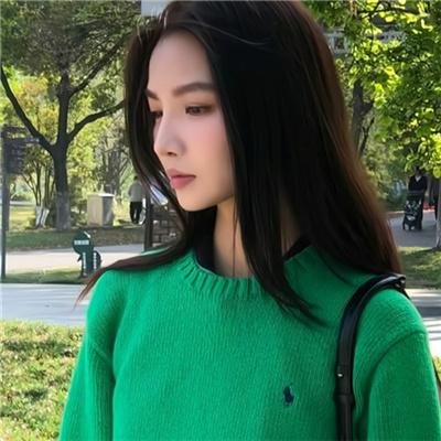 正在缩小的男人